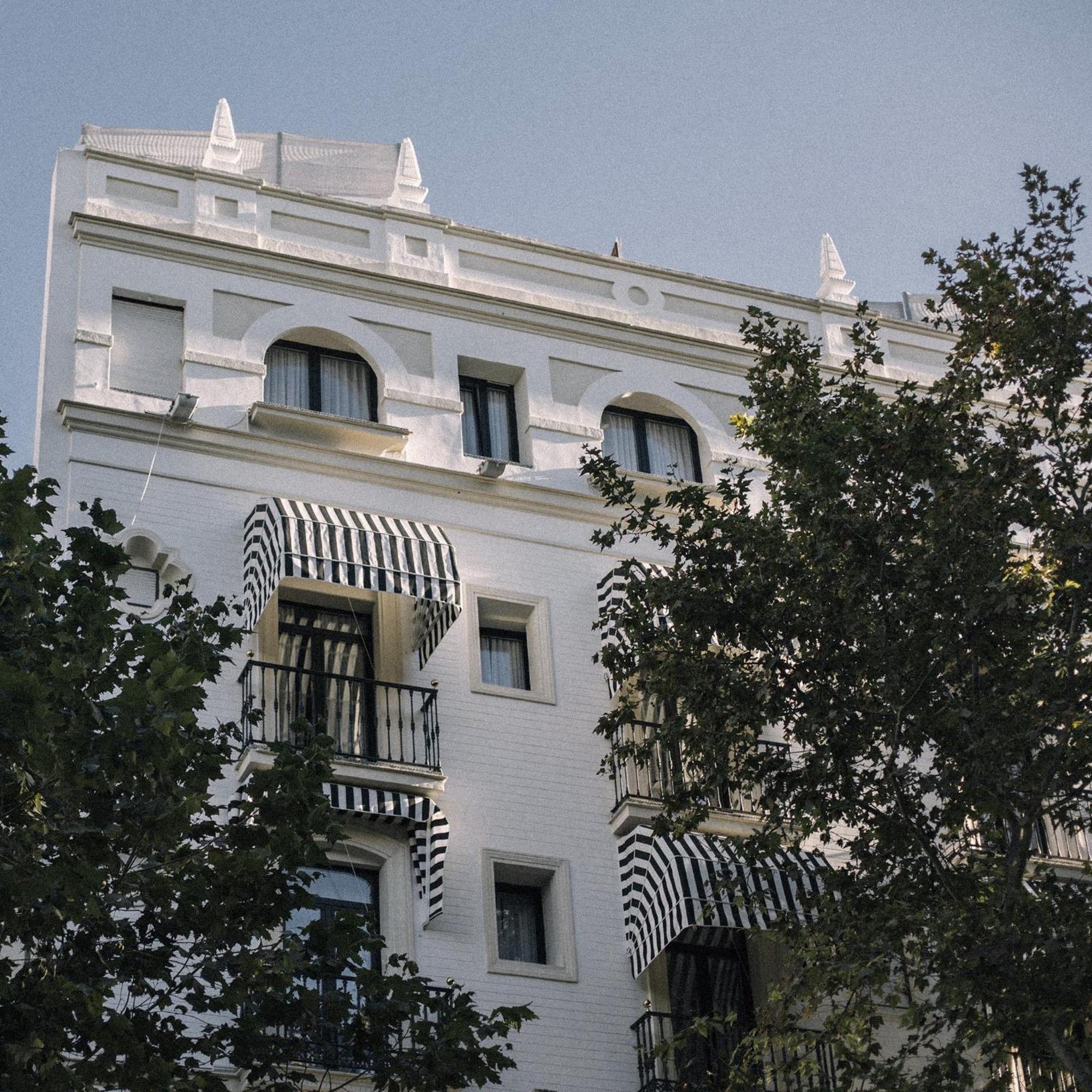 Petit Palace Puerta de Triana Sevilla Bagian luar foto